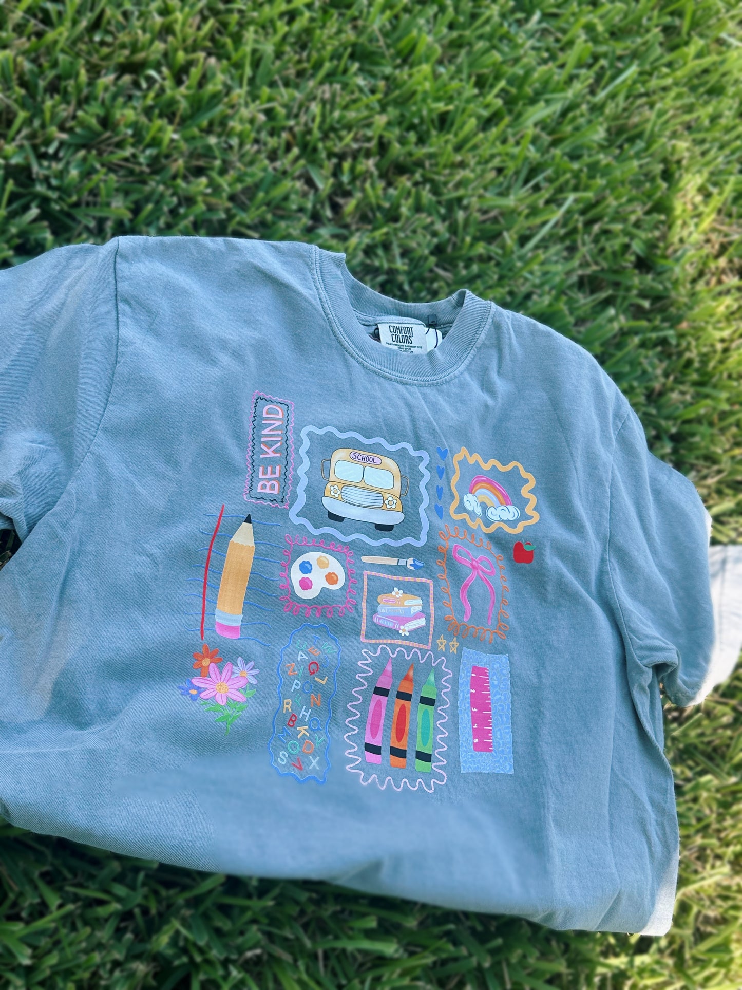 School Vibes Tee